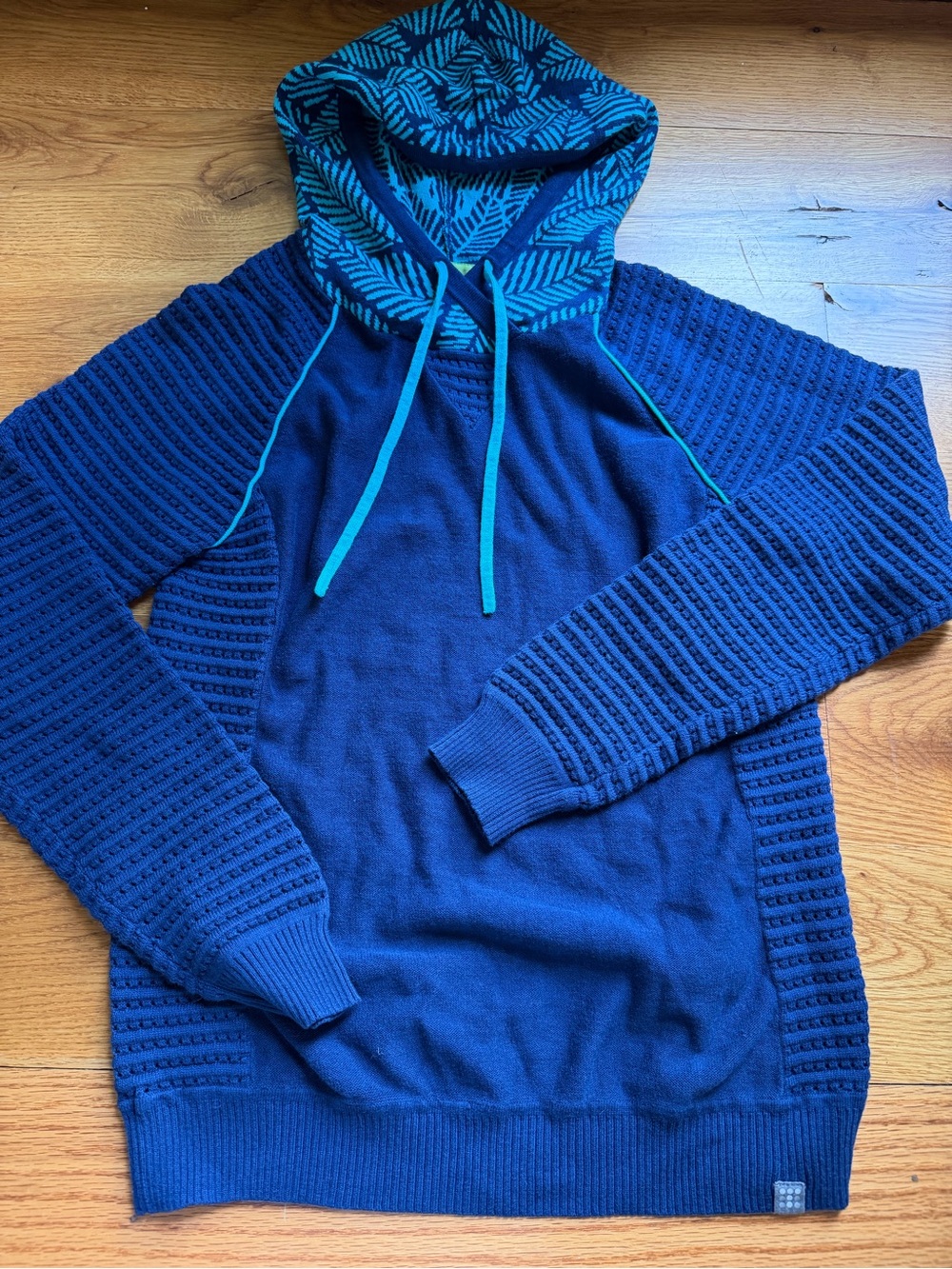 Title Nine Women’s Navy + Teal Hoodie Sweater